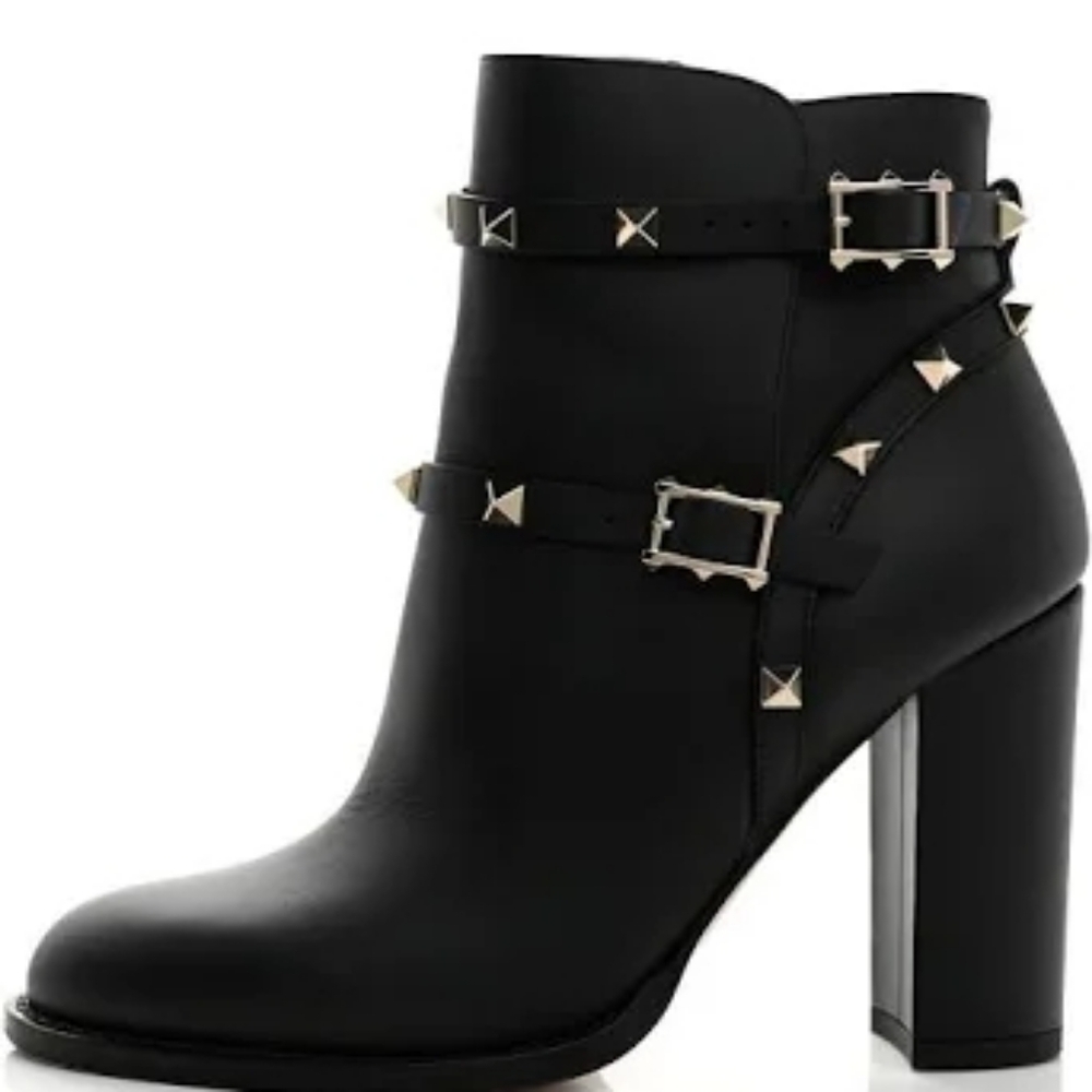 Valentino Black Leather Rockstud Ankle Booties Size 35.5 , 3inch Heel